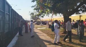 1300 થી વધુ રામભક્તો ટ્રેનમાં અયોધ્યા જવા રવાના થયા